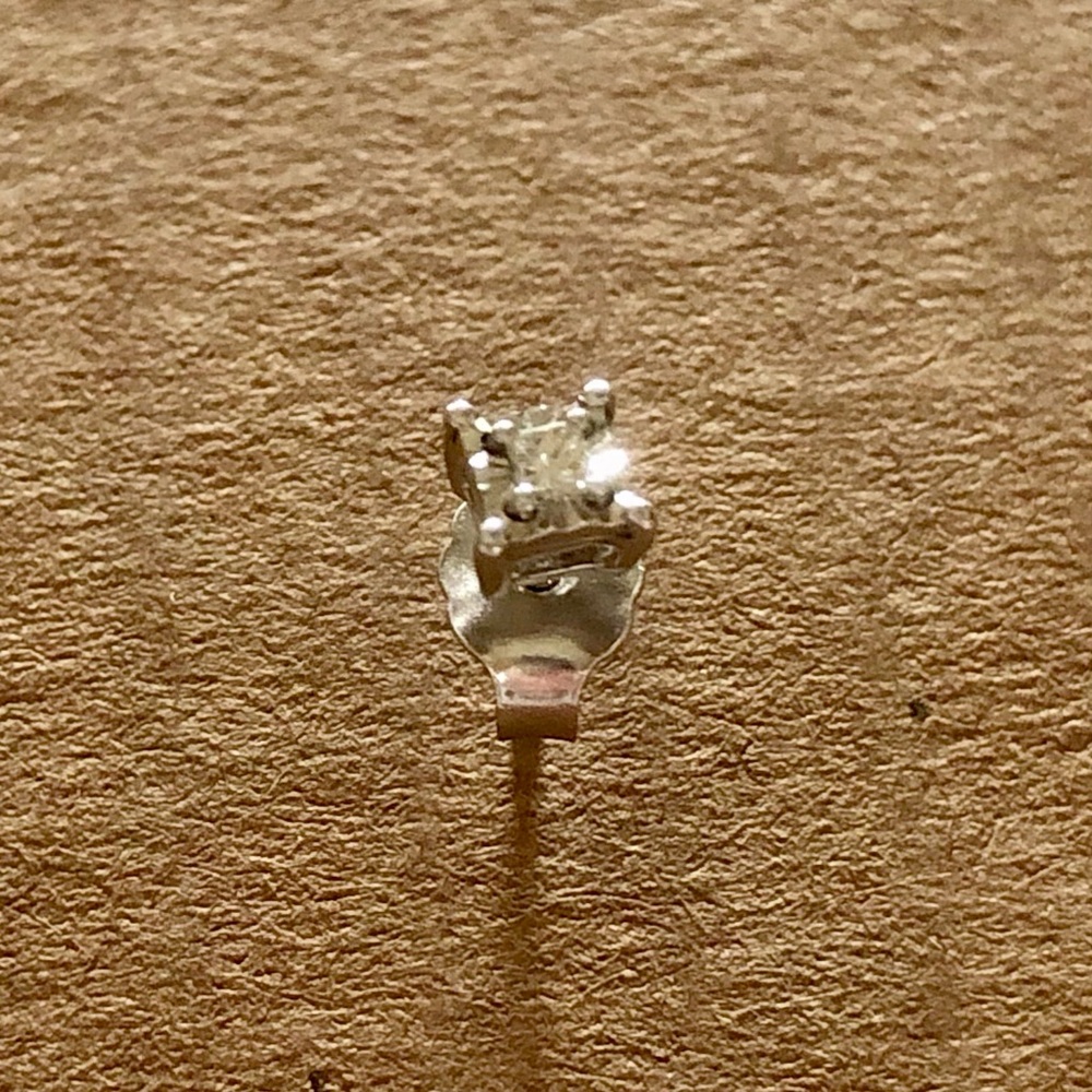 1 SINGLE Princess Cut Diamond Solitaire Stud Earrings 3mm 925 ZEI, Rosy Blue.